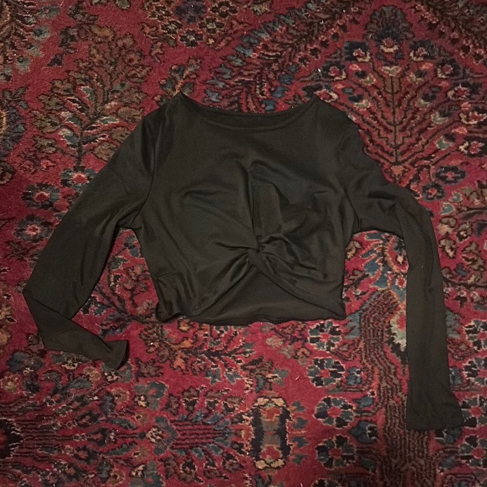 Chic Black Twist Front Long Sleeve Top